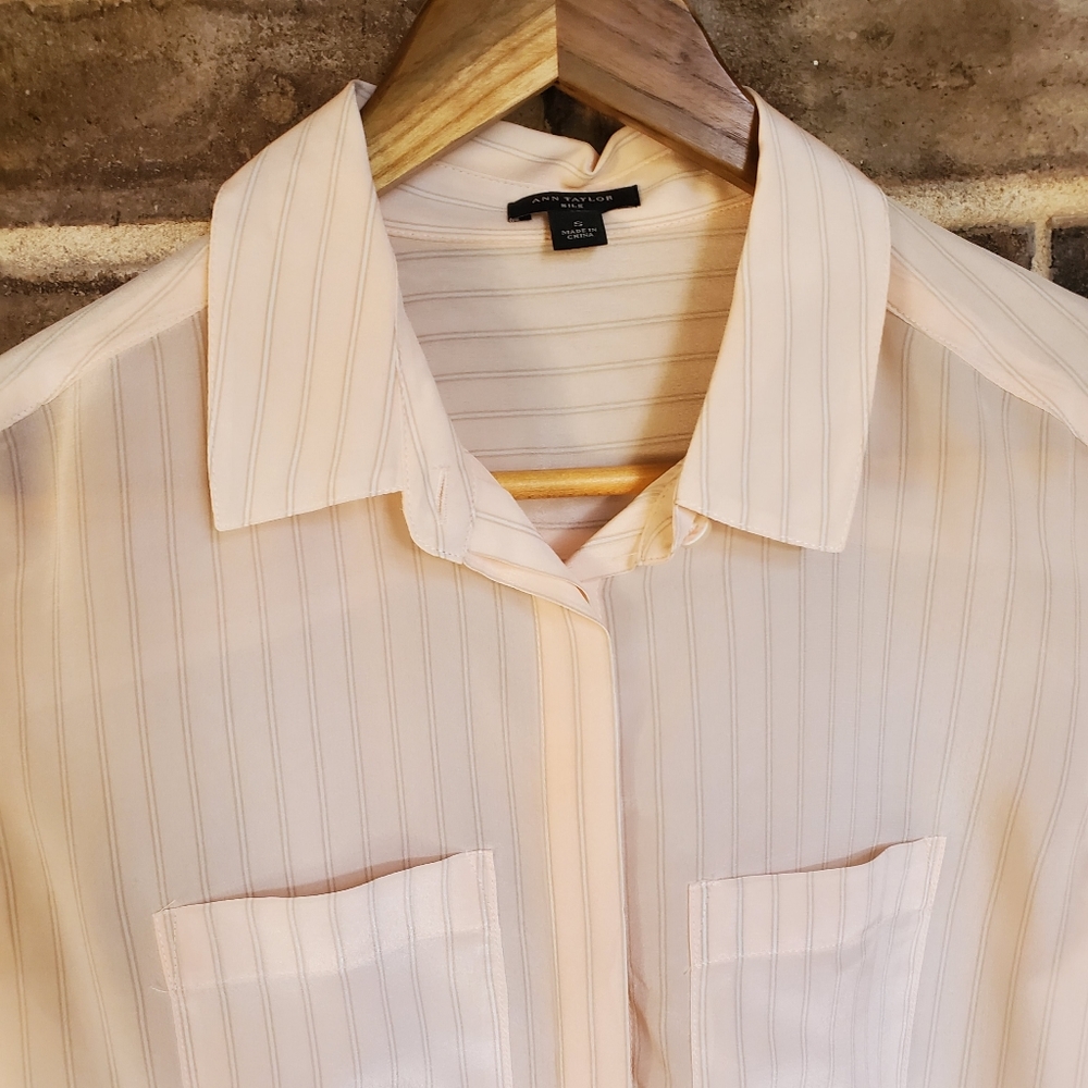 EUC Ann Taylor Silk Stripe Top S